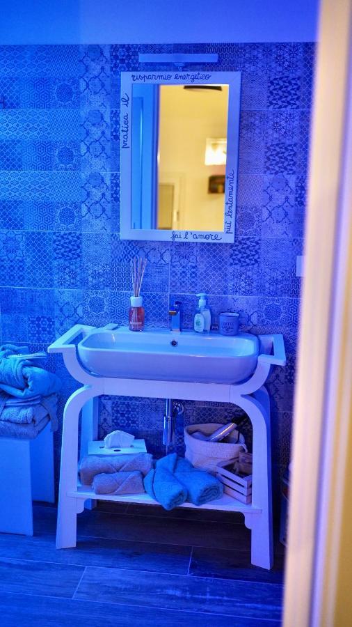 סן בנדטו דל טרנטו Bed Art Relaxing Suite - Appartamento Con Sauna Happiness Suite Gallery מראה חיצוני תמונה