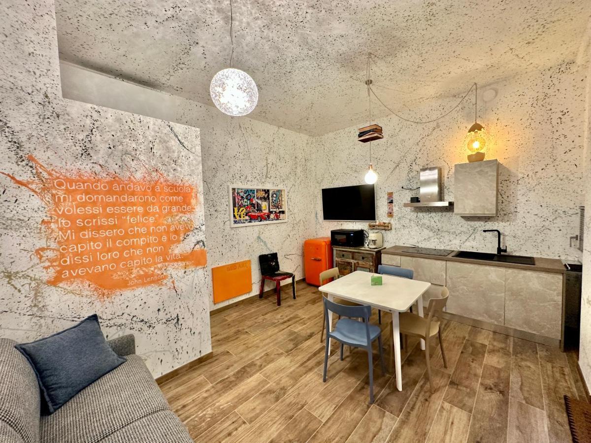 סן בנדטו דל טרנטו Bed Art Relaxing Suite - Appartamento Con Sauna Happiness Suite Gallery מראה חיצוני תמונה